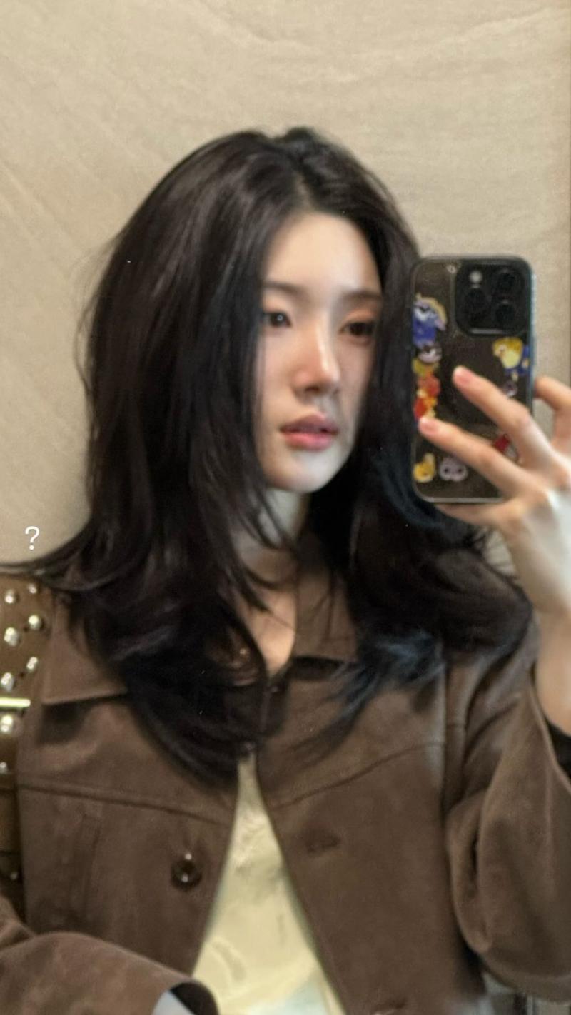 정채연
