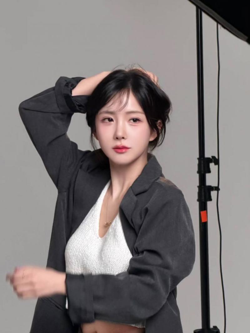 조현영