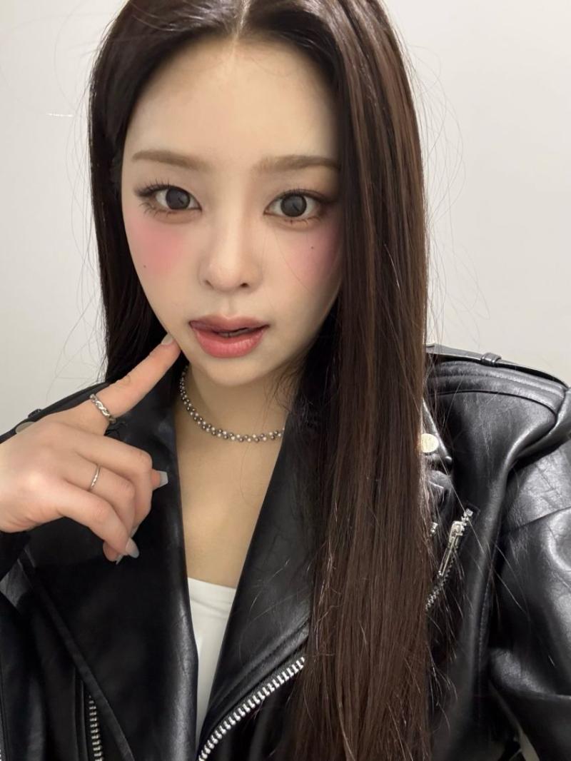이즈나 방지민, 앳하트 봄, 나현