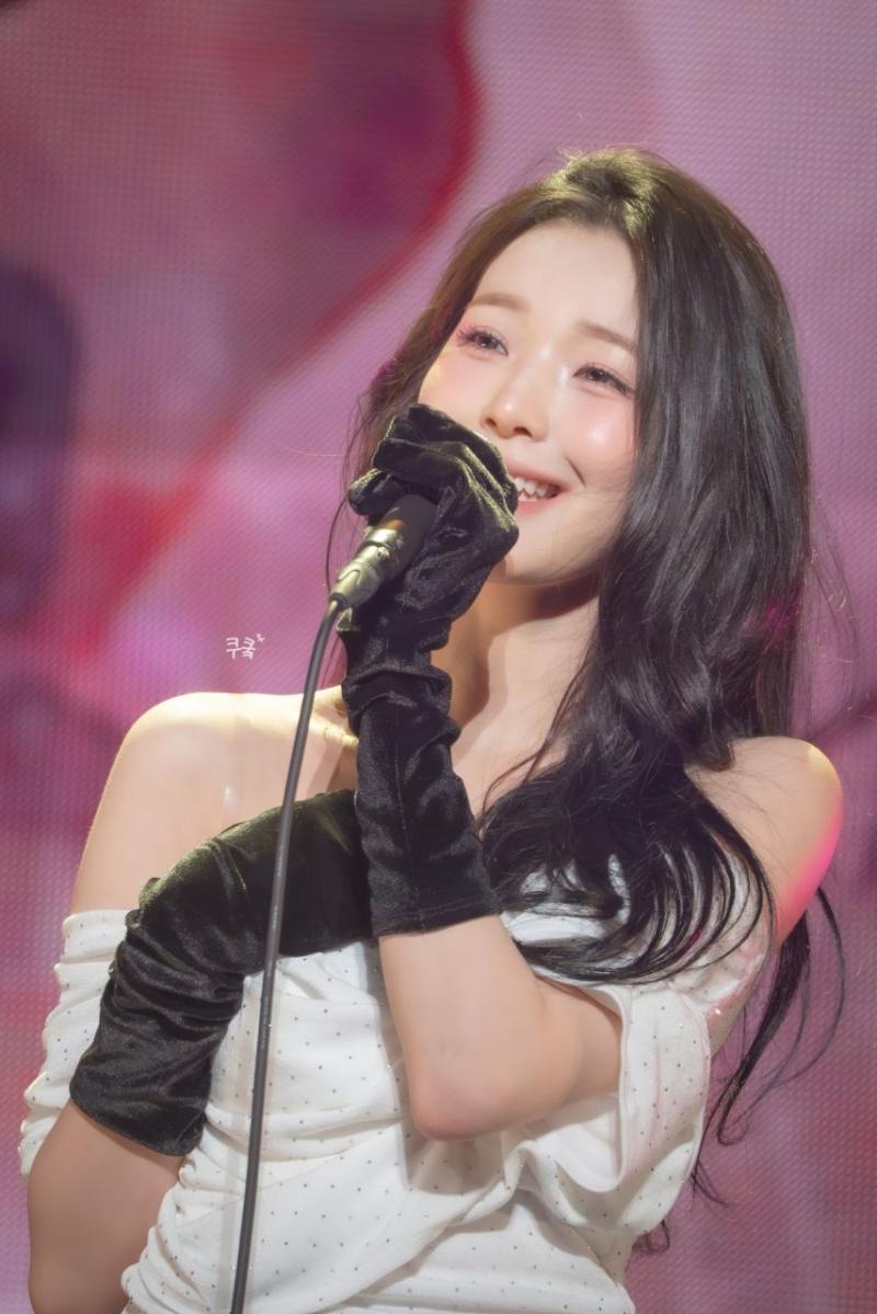 프로미스나인 백지헌