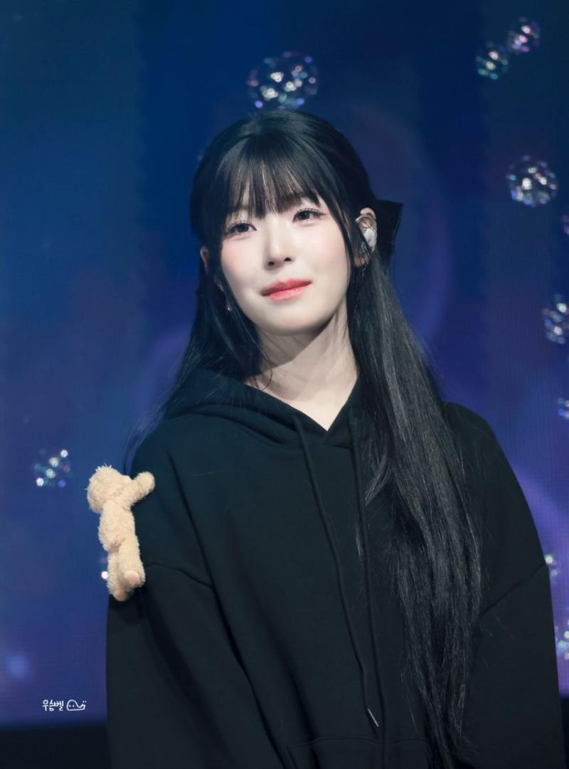 프로미스나인 백지헌