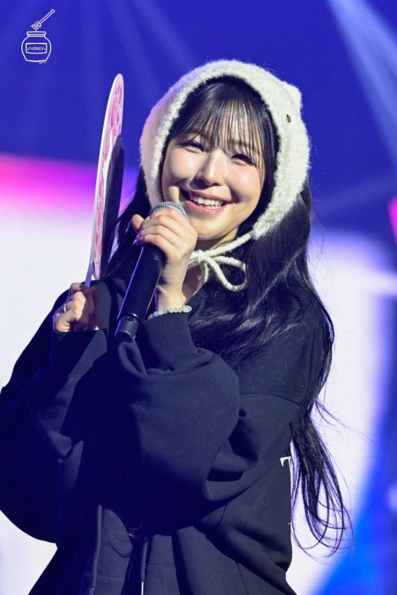 프로미스나인 백지헌