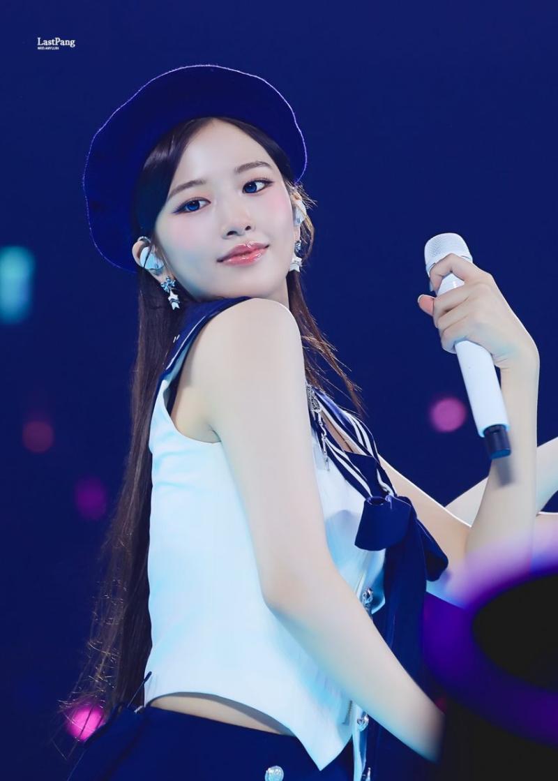아이브 안유진