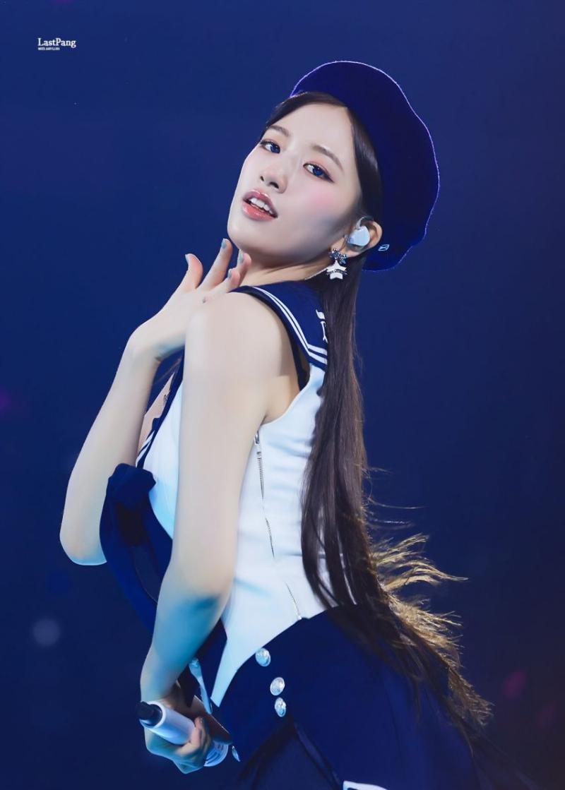 아이브 안유진