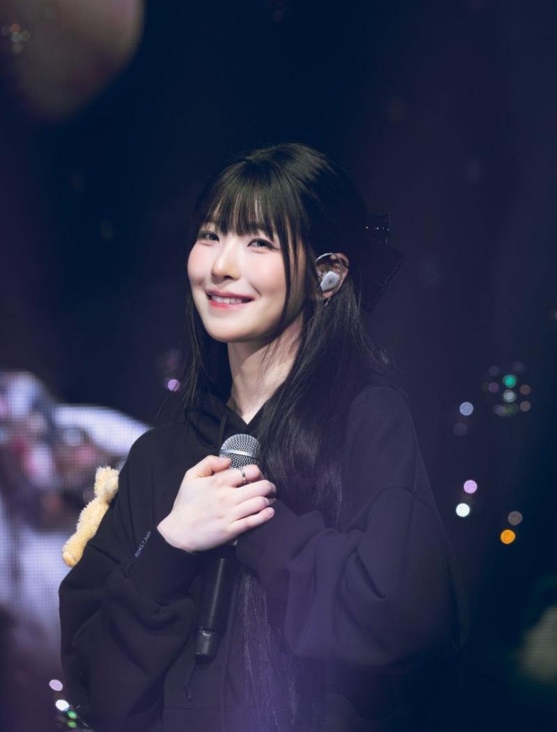 프로미스나인 백지헌