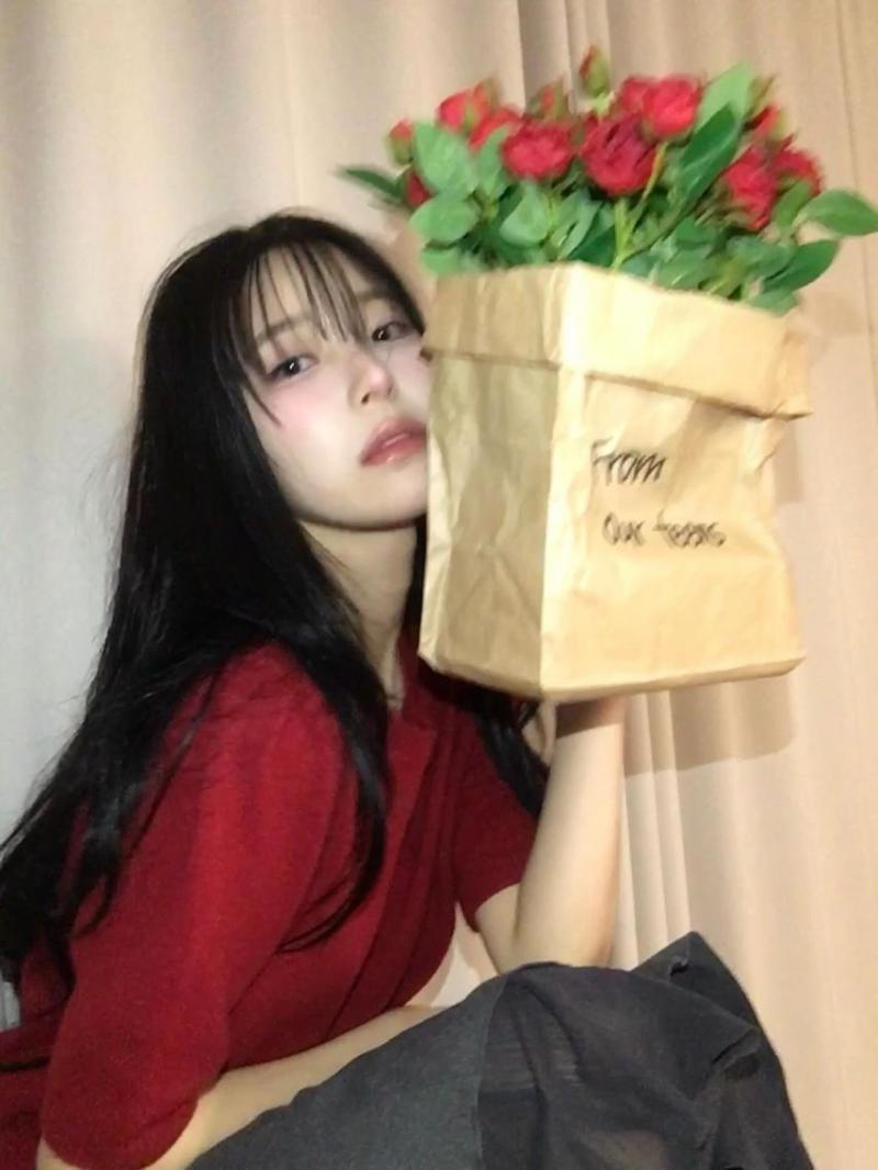 프로미스나인 백지헌