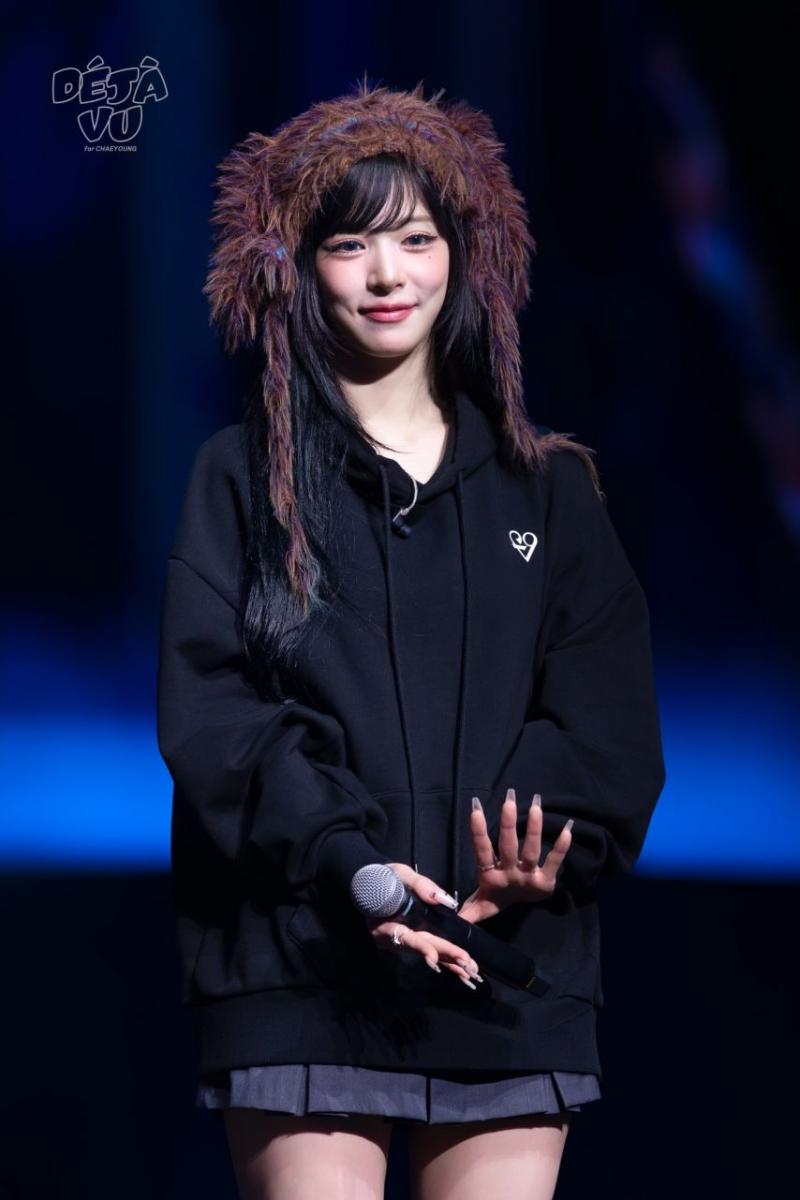 프로미스나인 이채영