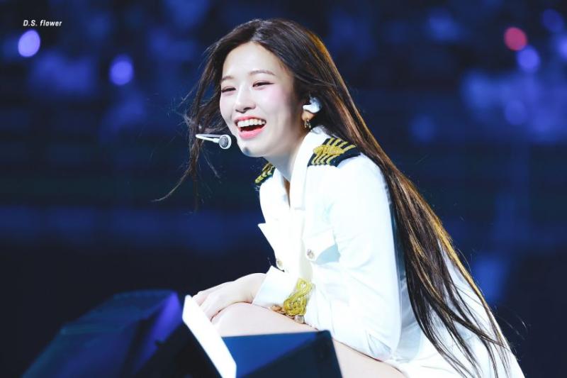 아이브 안유진