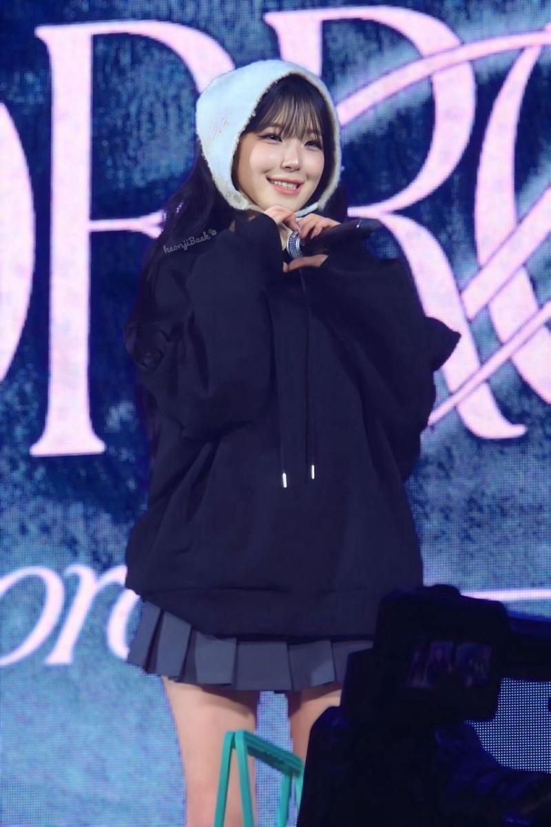 프로미스나인 백지헌