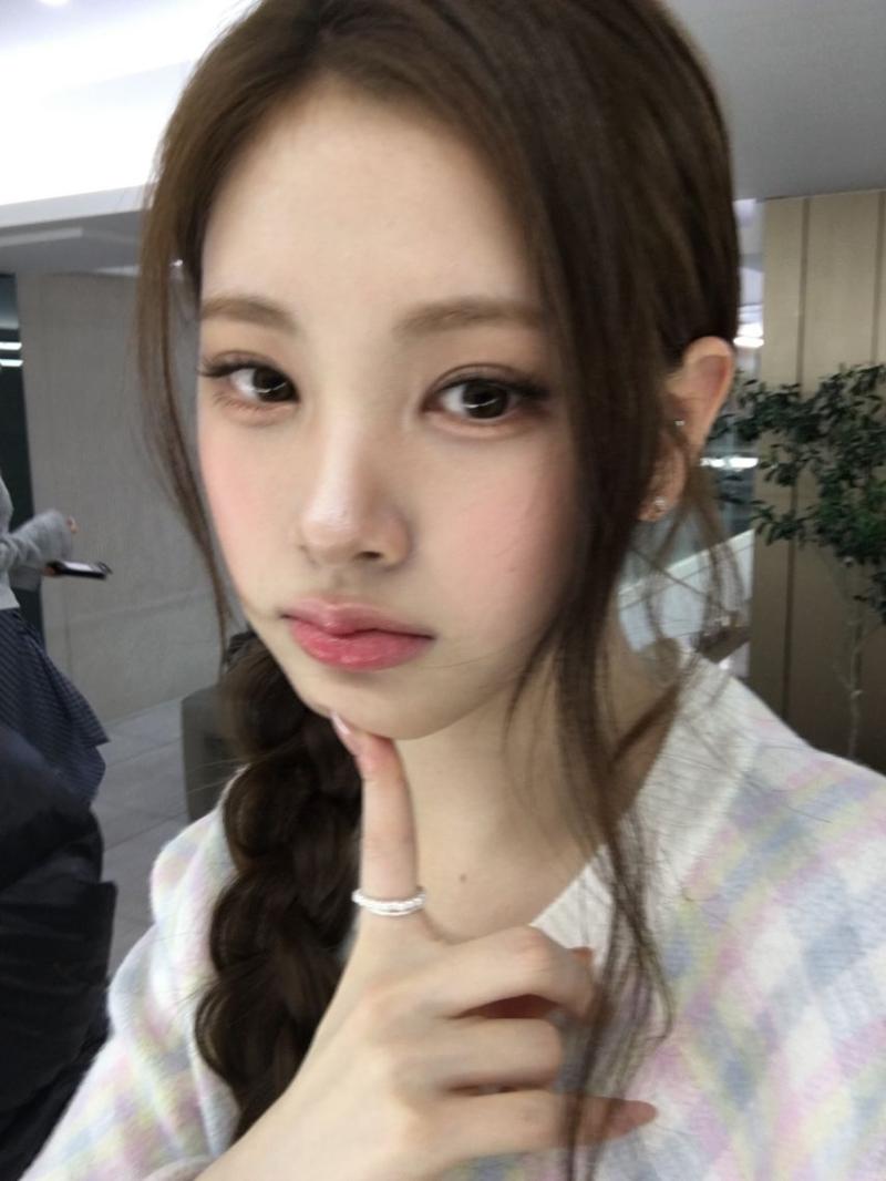 베이비돈크라이 쿠미, 이현