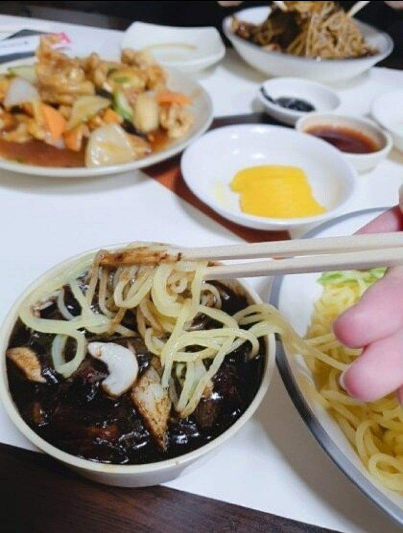 간짜장 찍먹이 욕먹을일임?