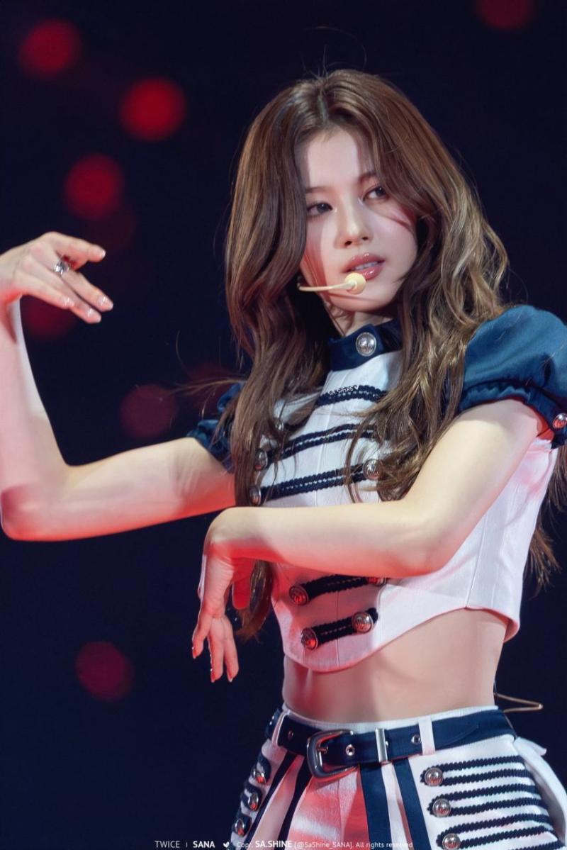 트와이스 사나