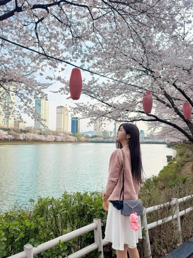 남윤선 기상캐스터