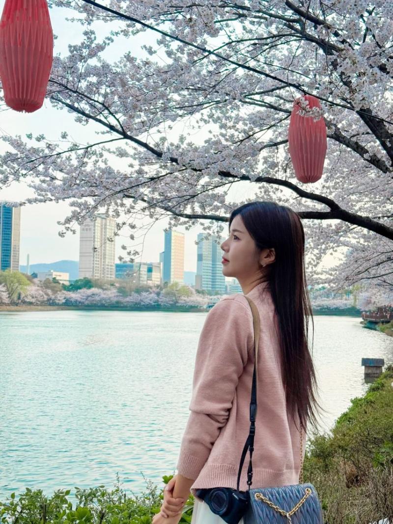 남윤선 기상캐스터