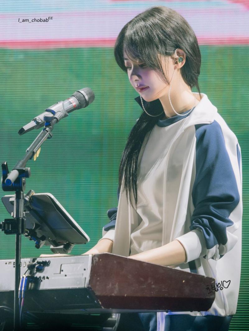 QWER 히나