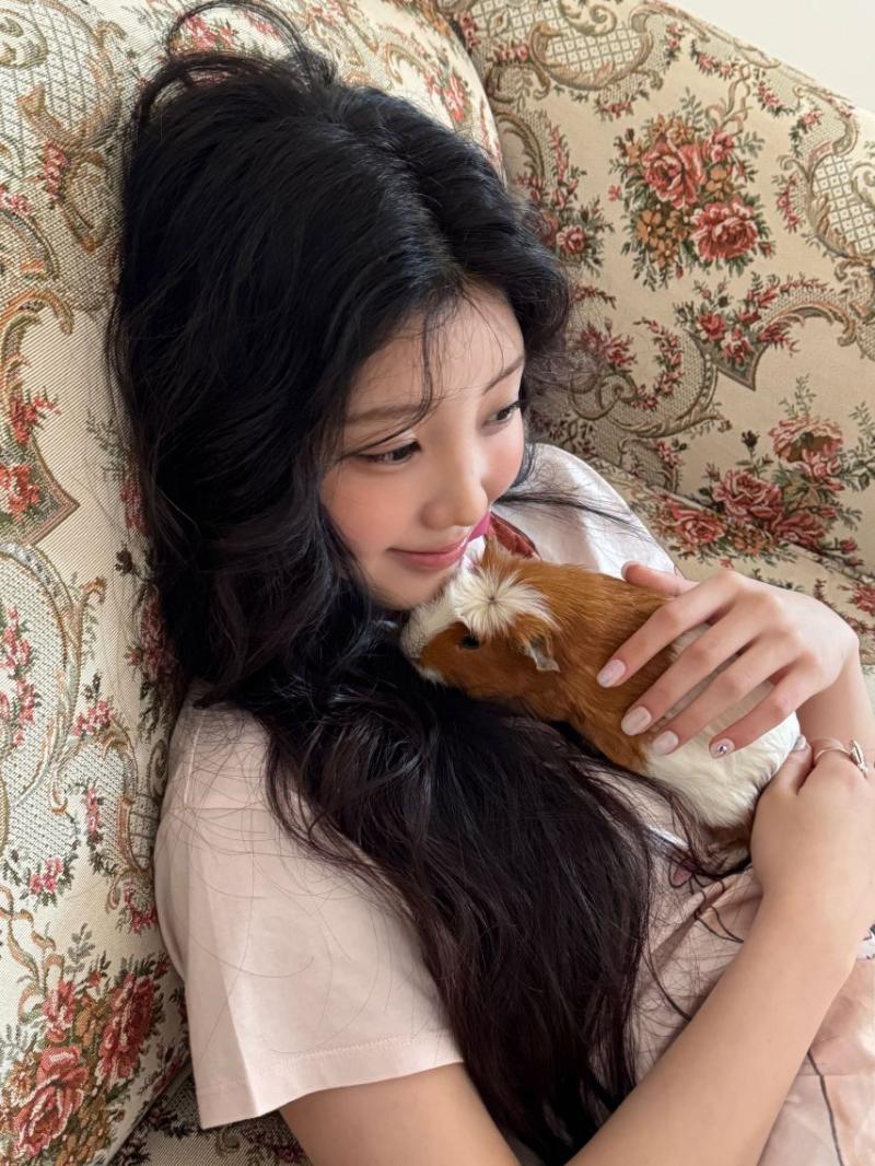 아일릿 윤아,이로하,원희