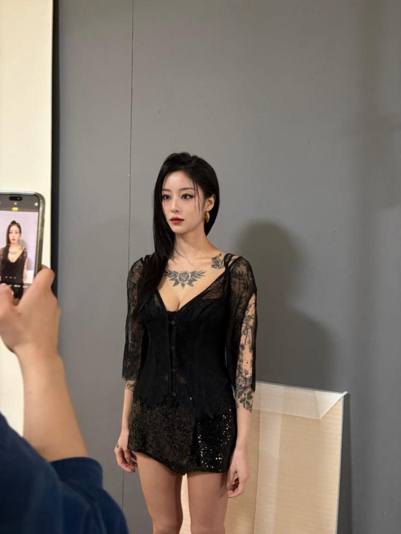 강민아