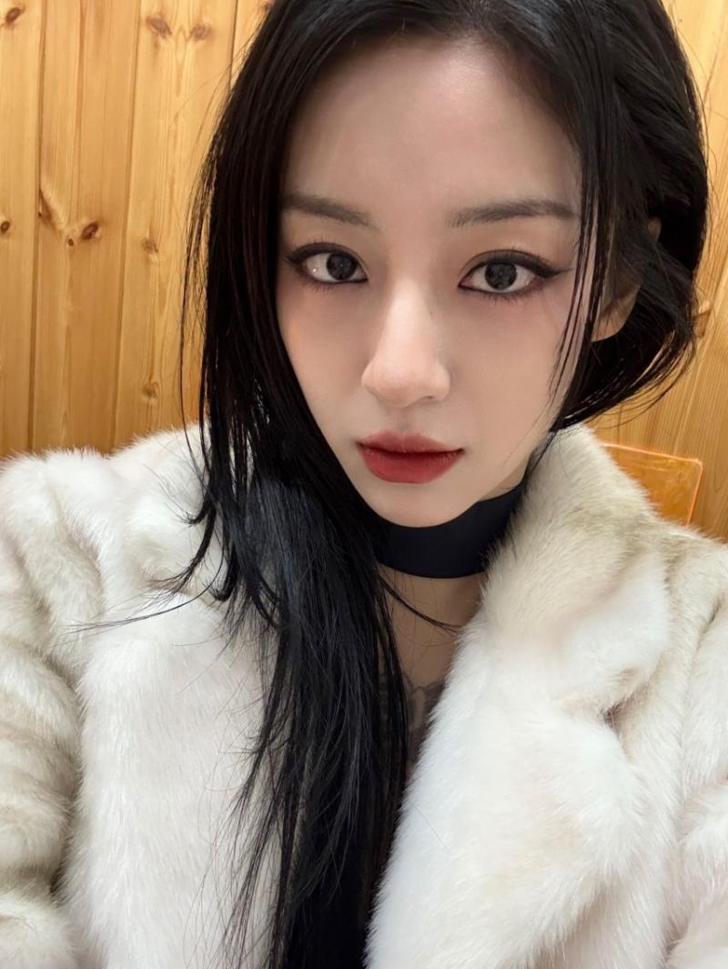 강민아