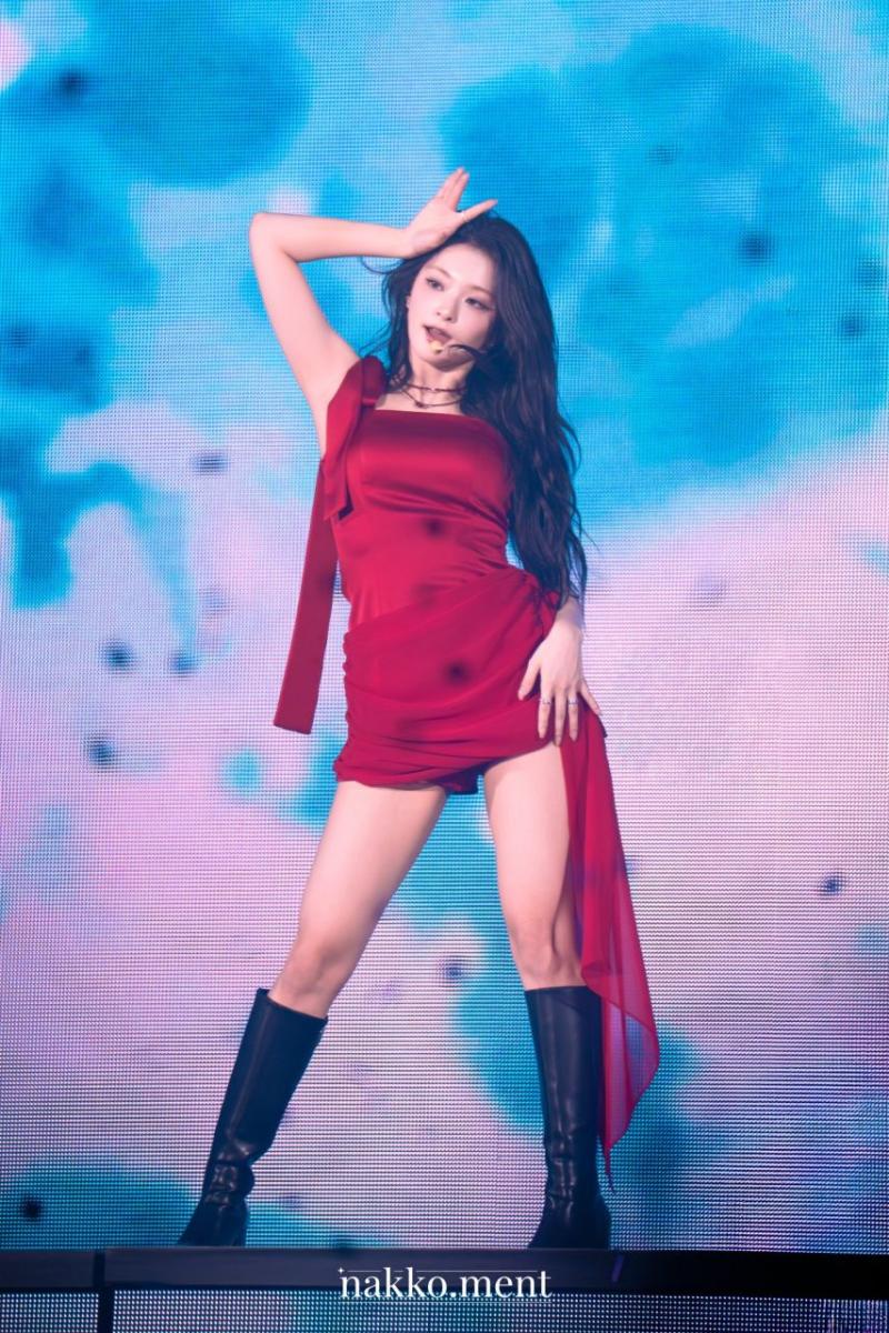 프로미스나인 이나경