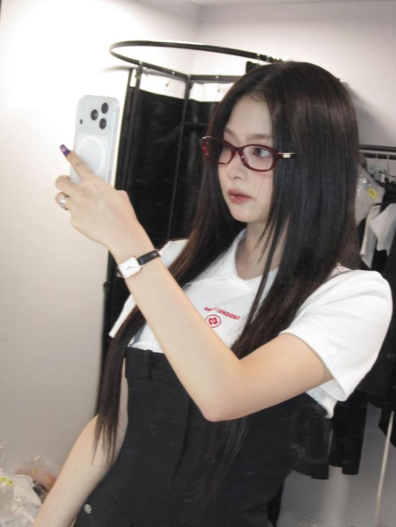 프로미스나인 이나경