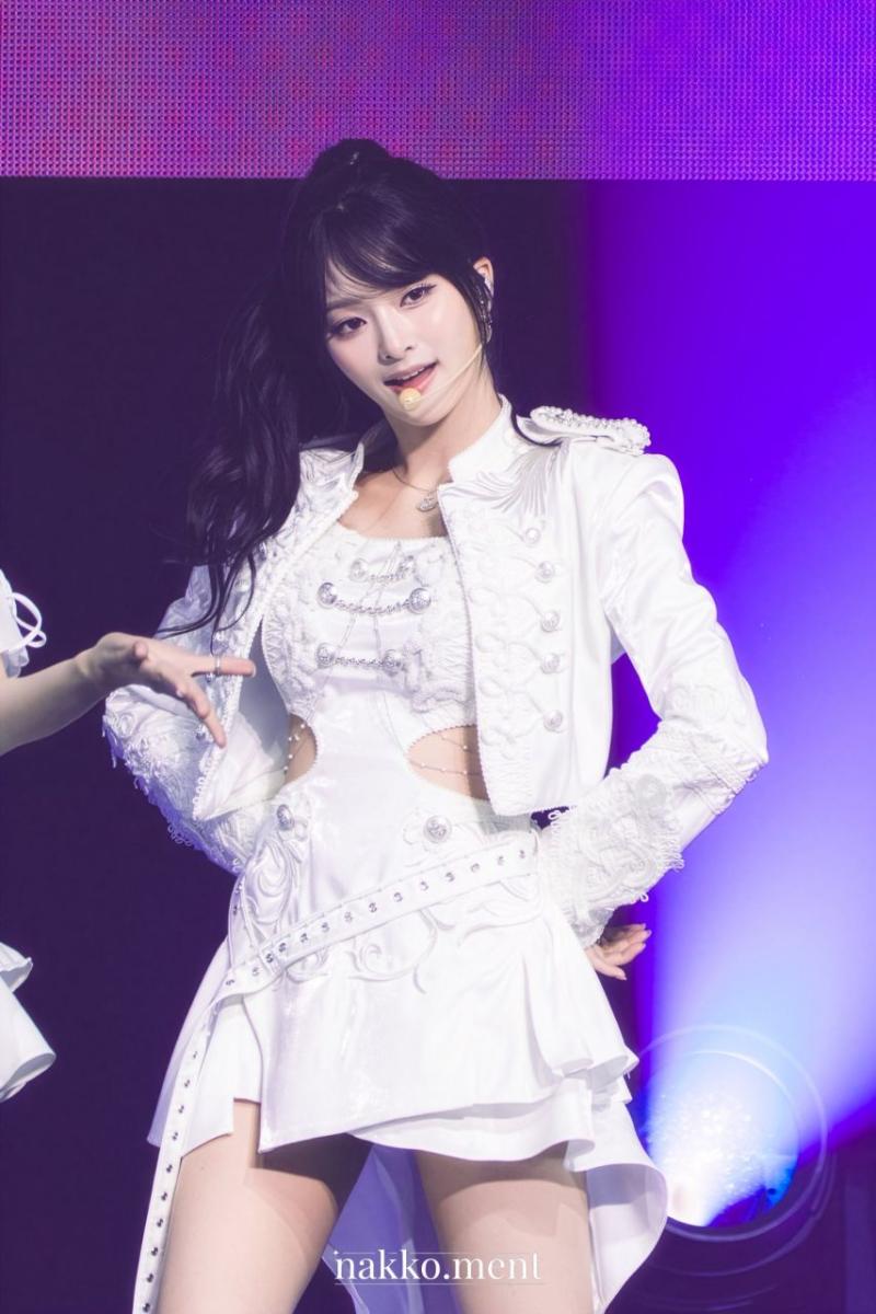 프로미스나인 이나경
