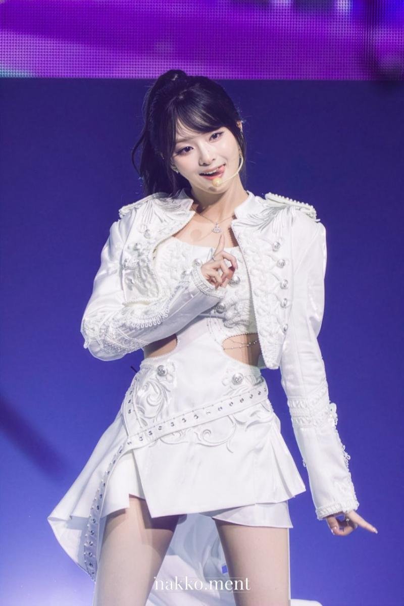 프로미스나인 이나경