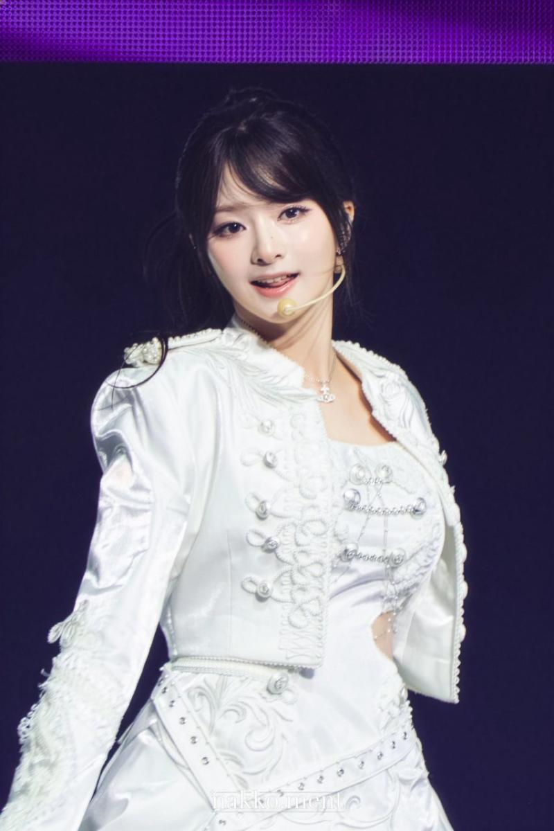 프로미스나인 이나경