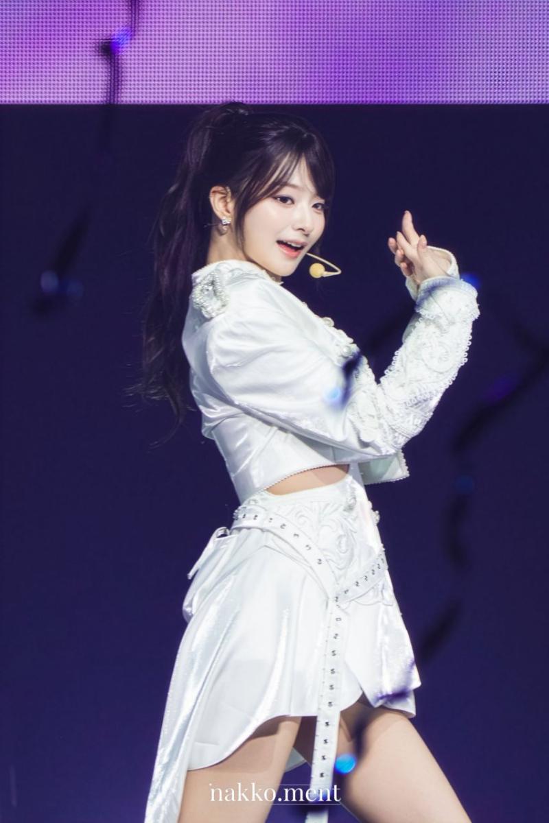 프로미스나인 이나경