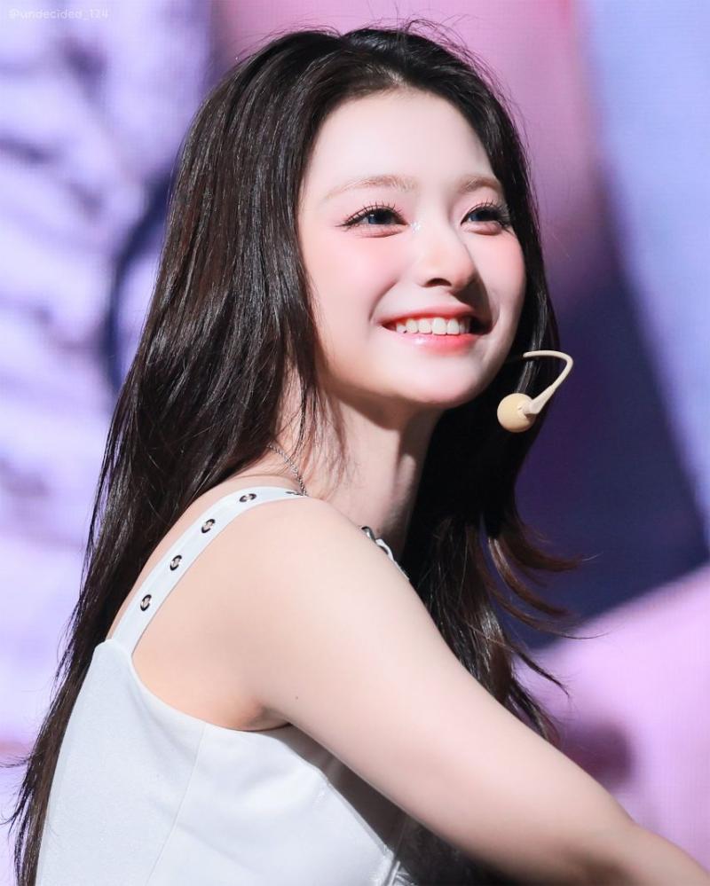프로미스나인 이나경