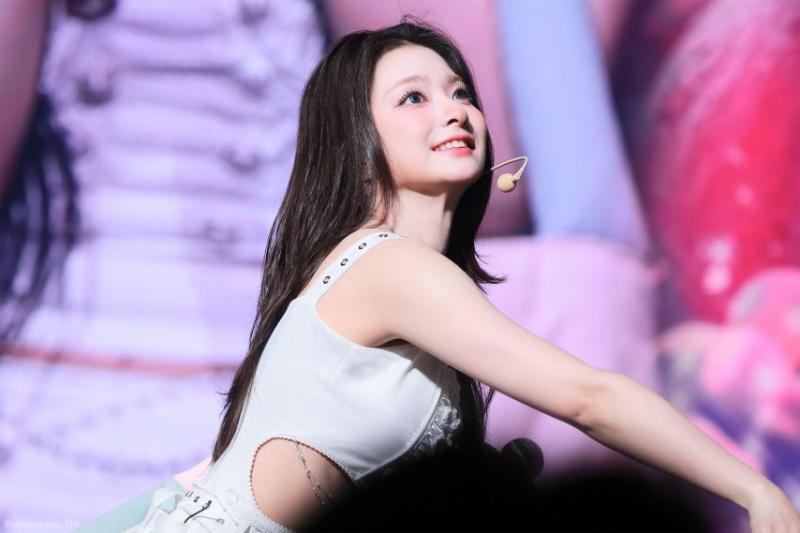 프로미스나인 이나경