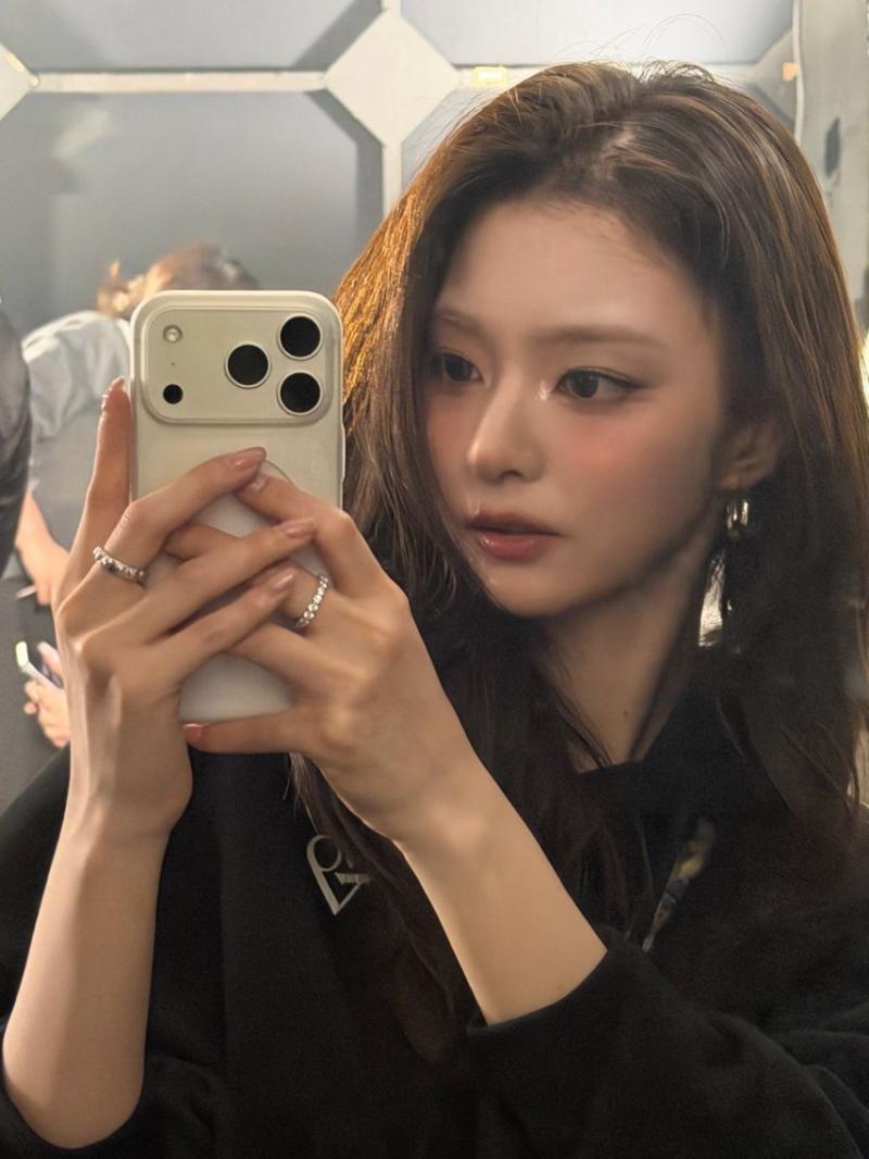 프로미스나인 이나경