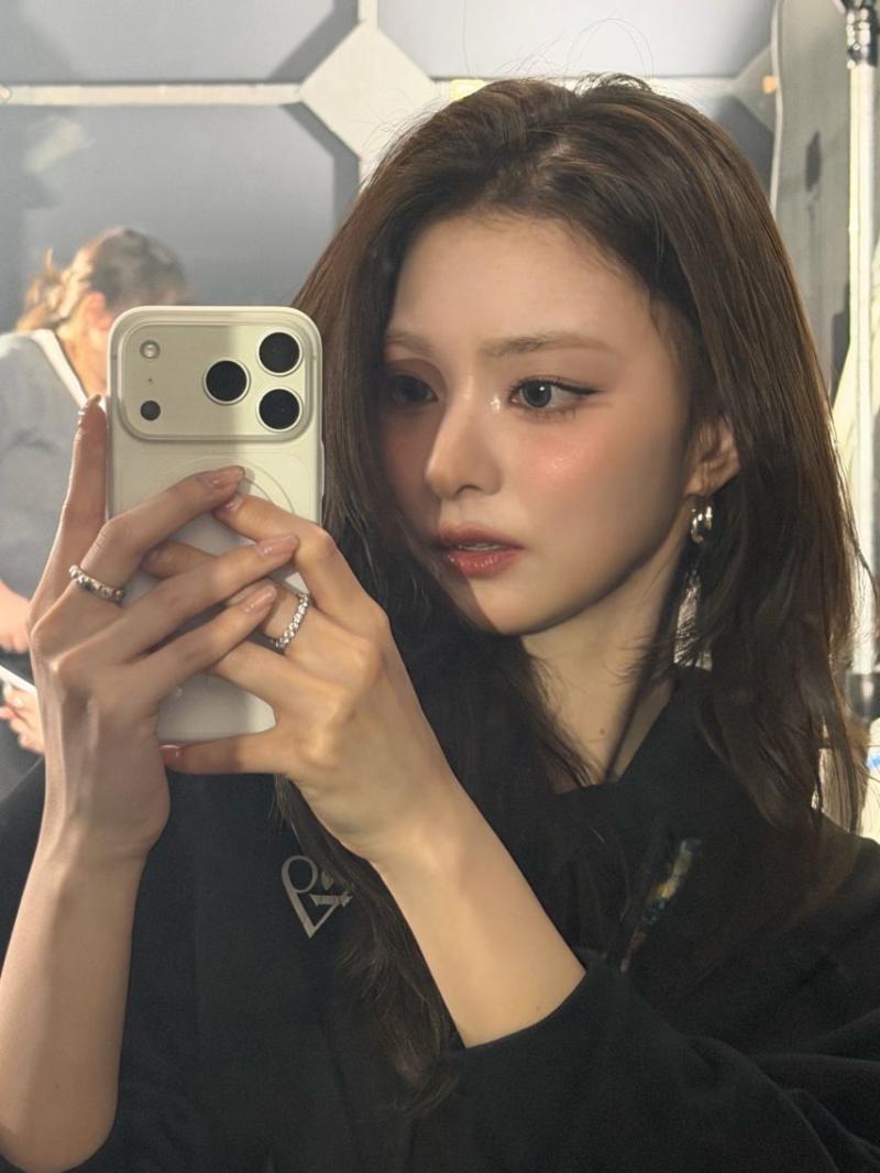프로미스나인 이나경