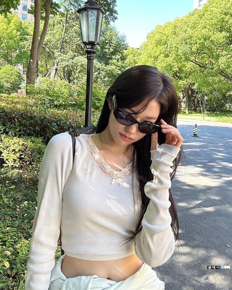 배우 노윤서