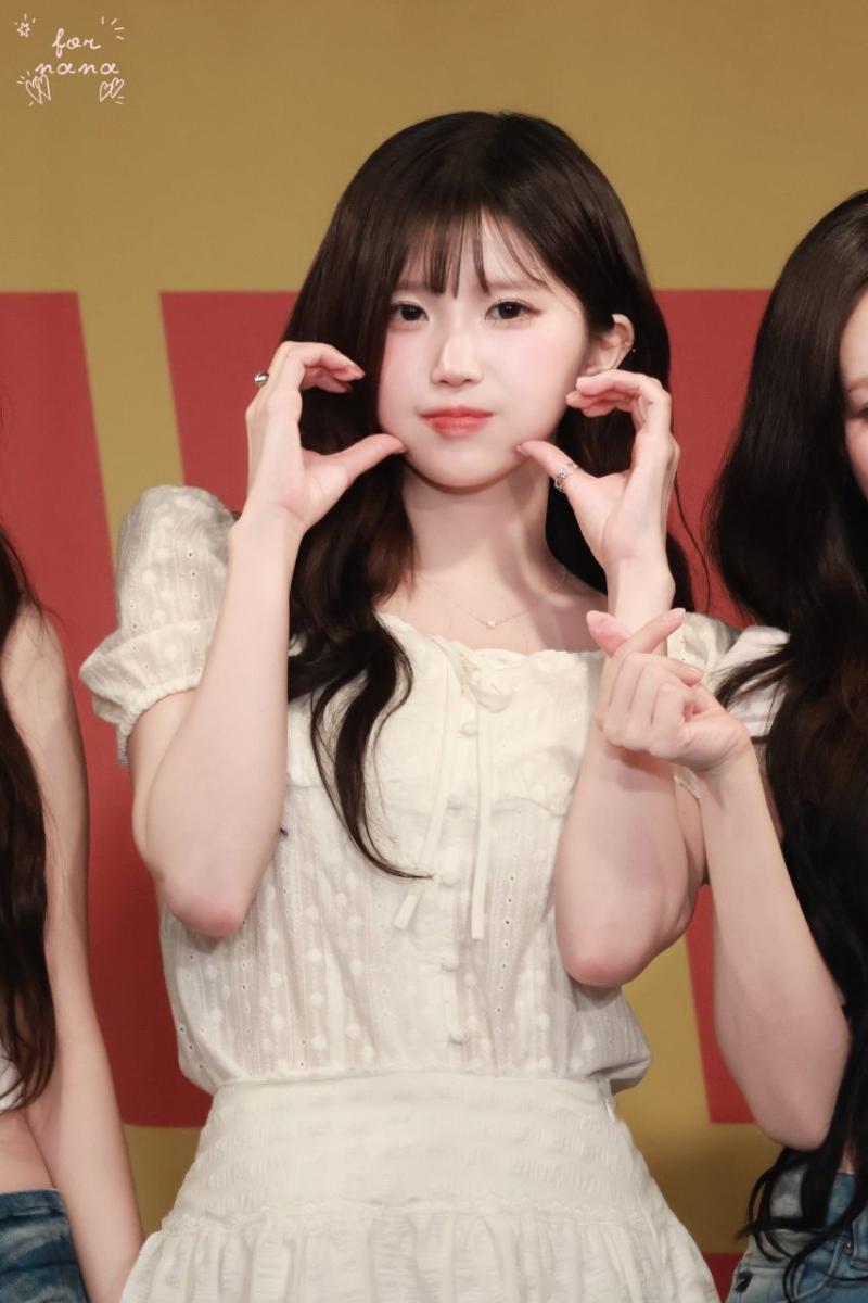 프로미스나인 송하영