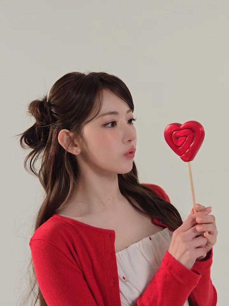 르세라핌 사쿠라,허윤진