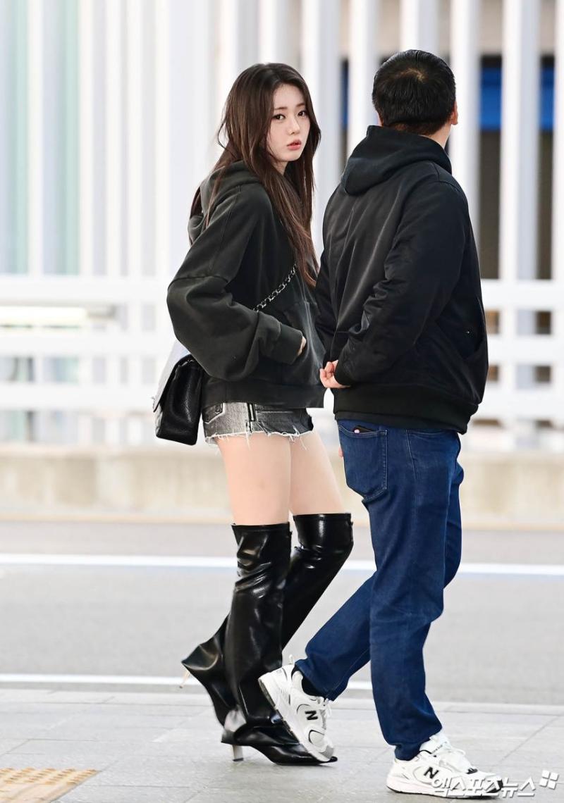 베이비몬스터 로라