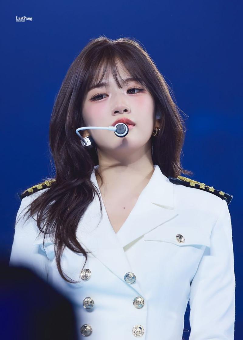아이브 안유진
