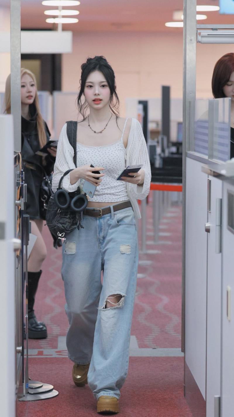 260407 일본으로 출국하는 하츠투하츠 이안