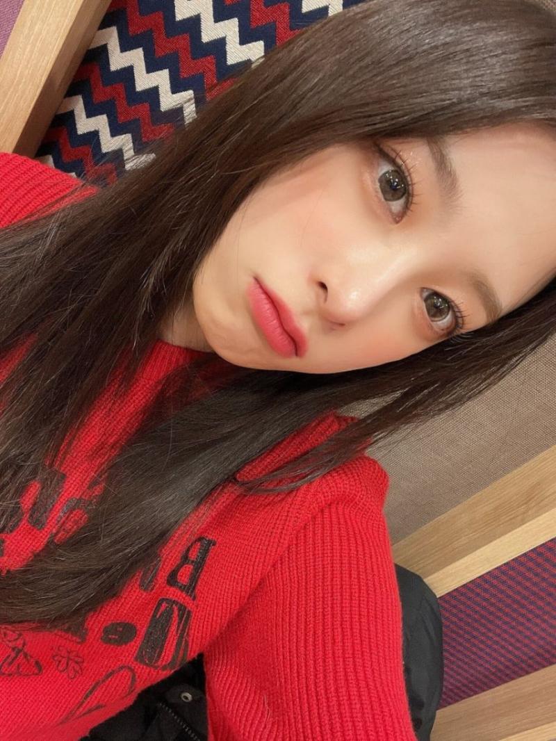 로켓펀치 윤경