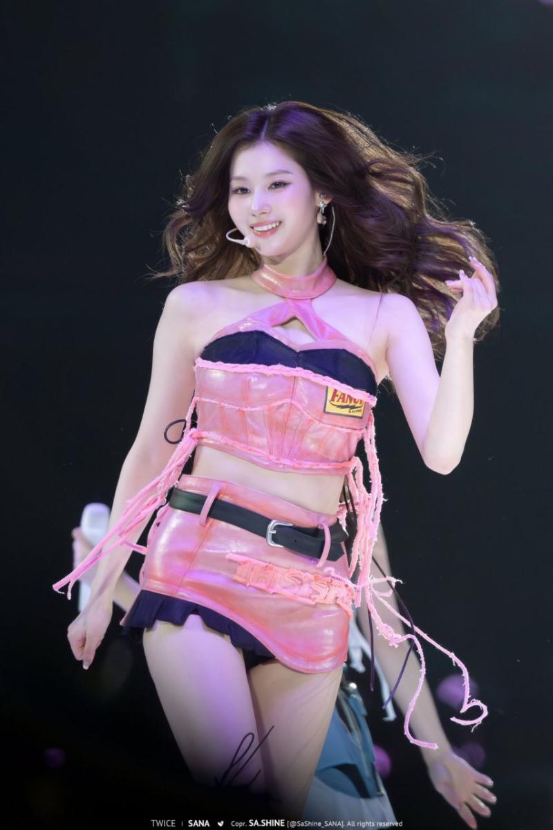 트와이스 사나