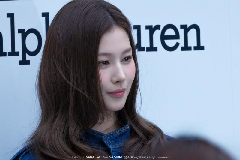 트와이스 사나