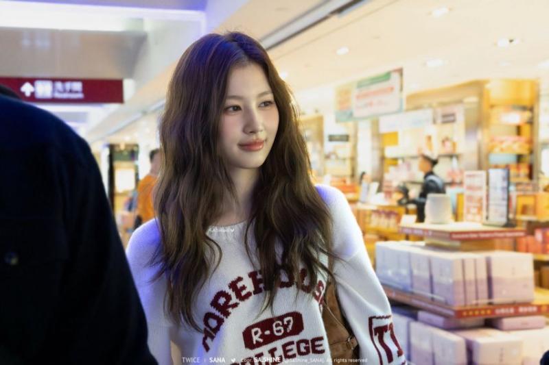 트와이스 사나