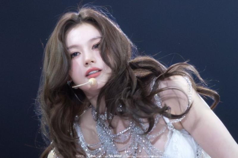 트와이스 사나