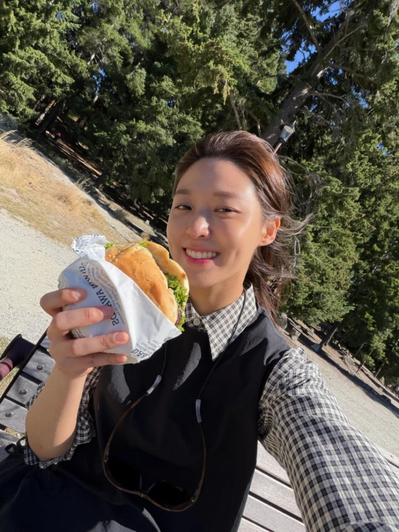 설현