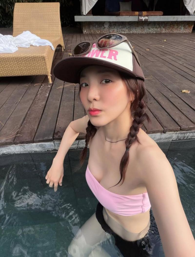 산다라박 인스타 비키니.jpg
