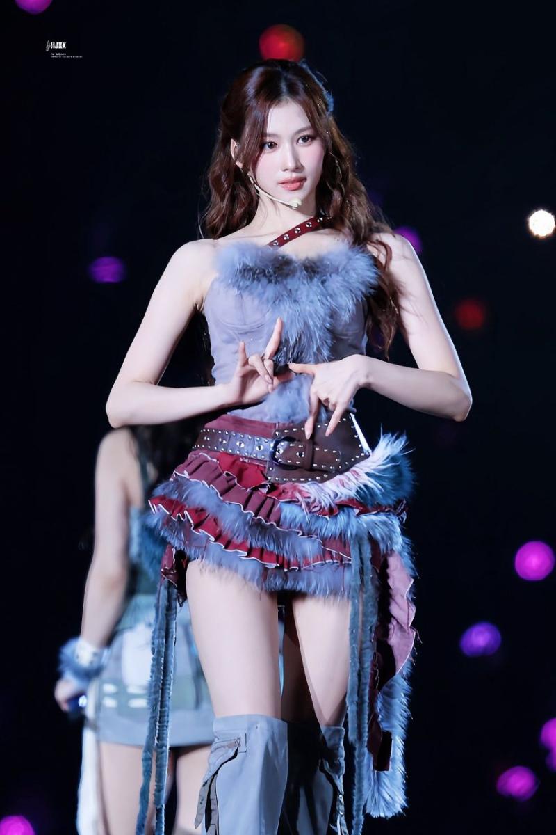 트와이스 사나