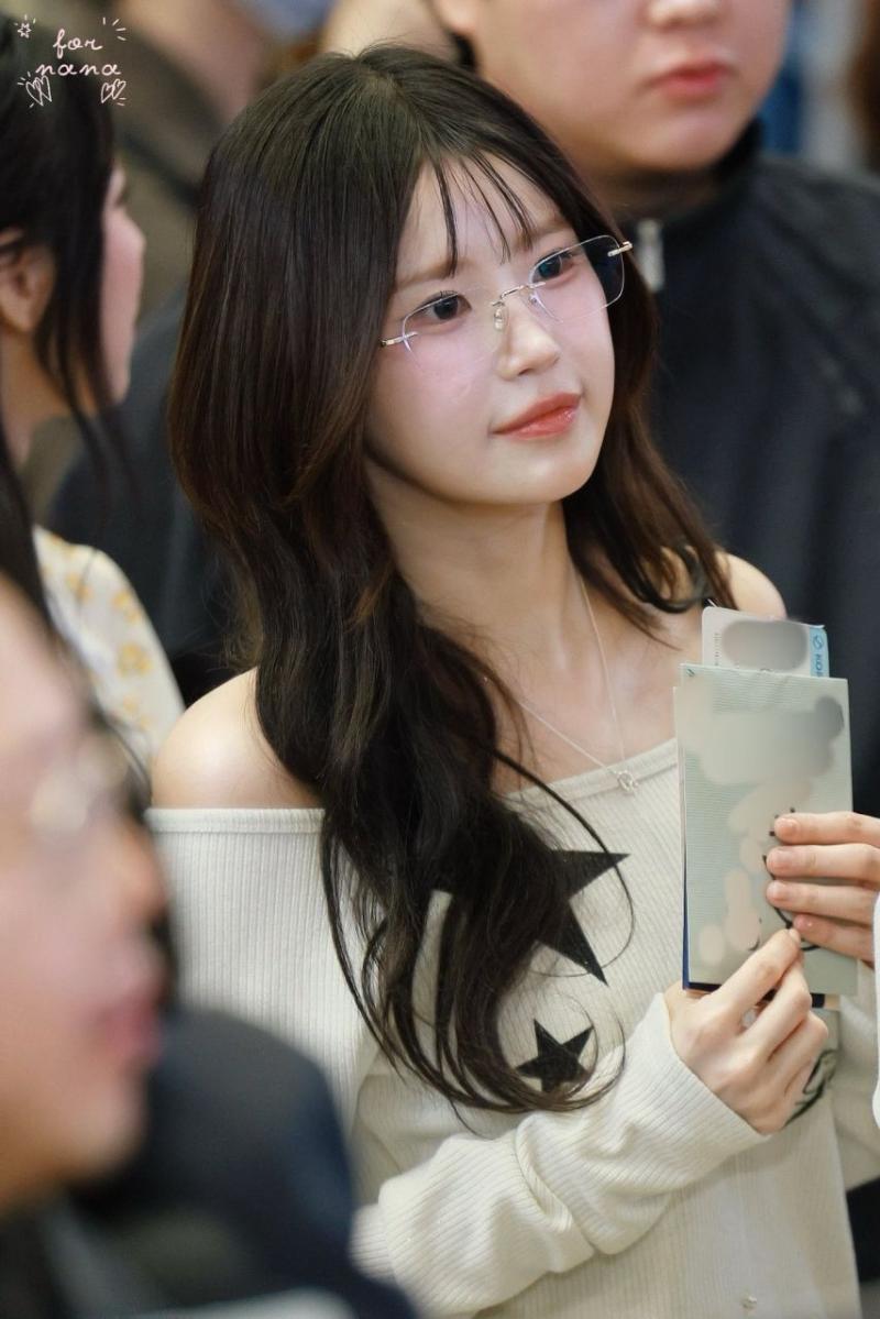프로미스나인 송하영