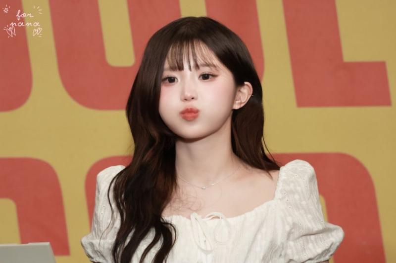 프로미스나인 송하영