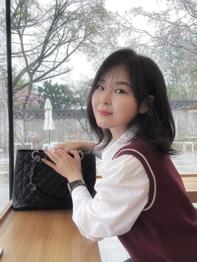 김지형 아나운서