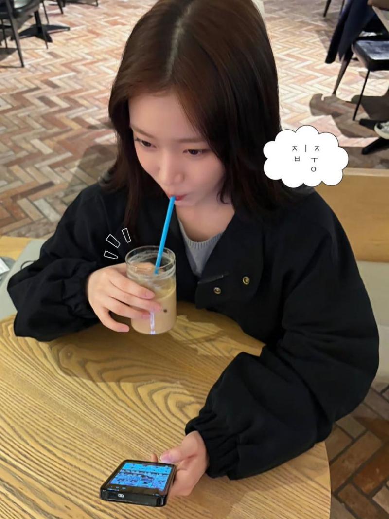 스테이씨 수민 SNS